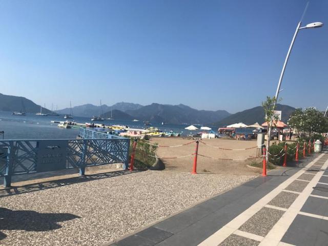 Ide Beach Home 马尔马里斯 外观 照片