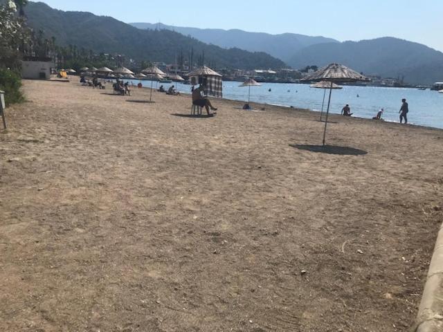 Ide Beach Home 马尔马里斯 外观 照片